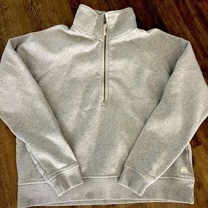 Vuori Women’s Restore Hall Zip. Light Heather Grey. Medium